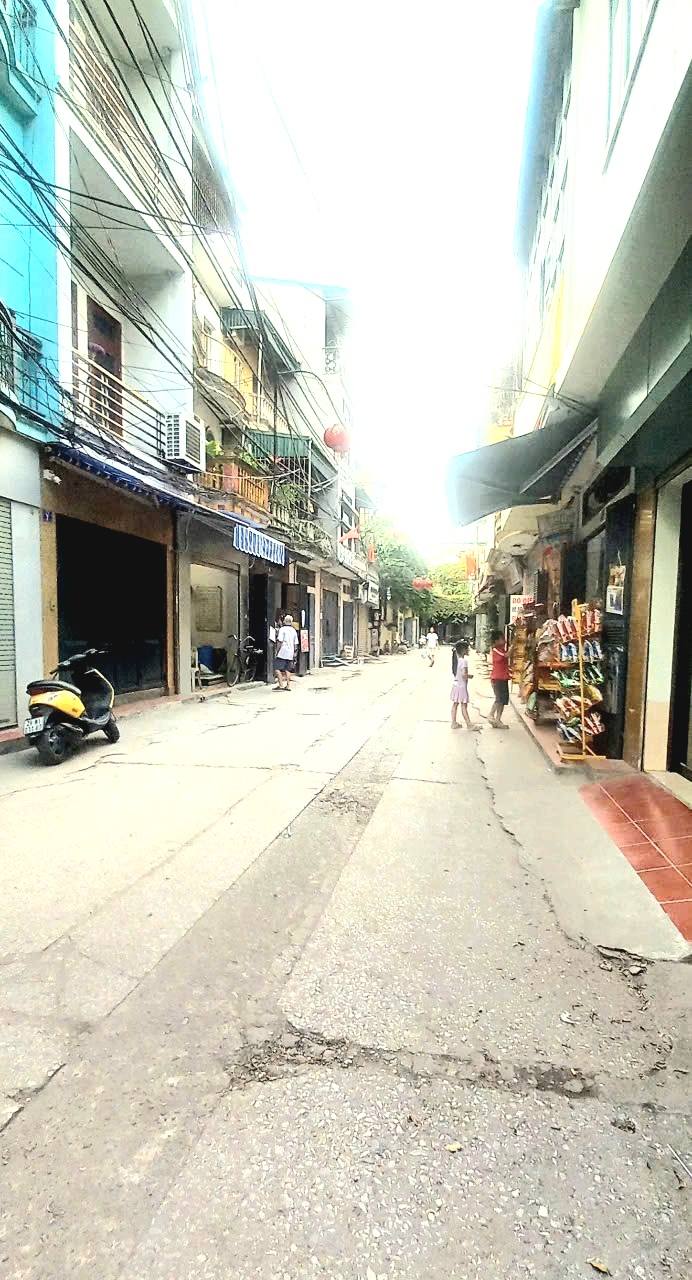 TRUNG TÂM VĨNH QUỲNH